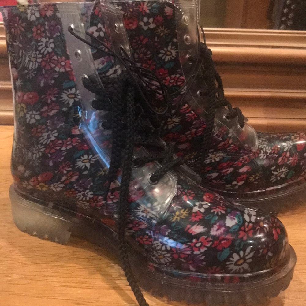 Boots!